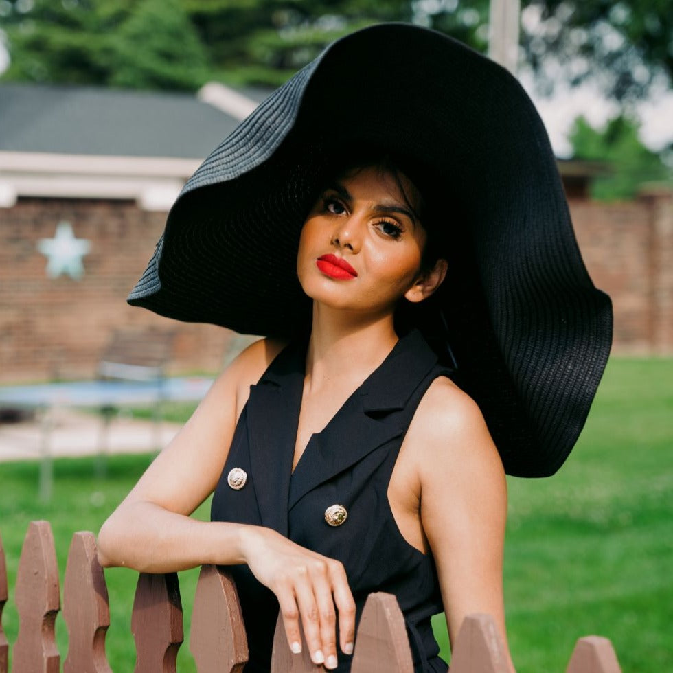 Black Wide Brim Sun Hat π