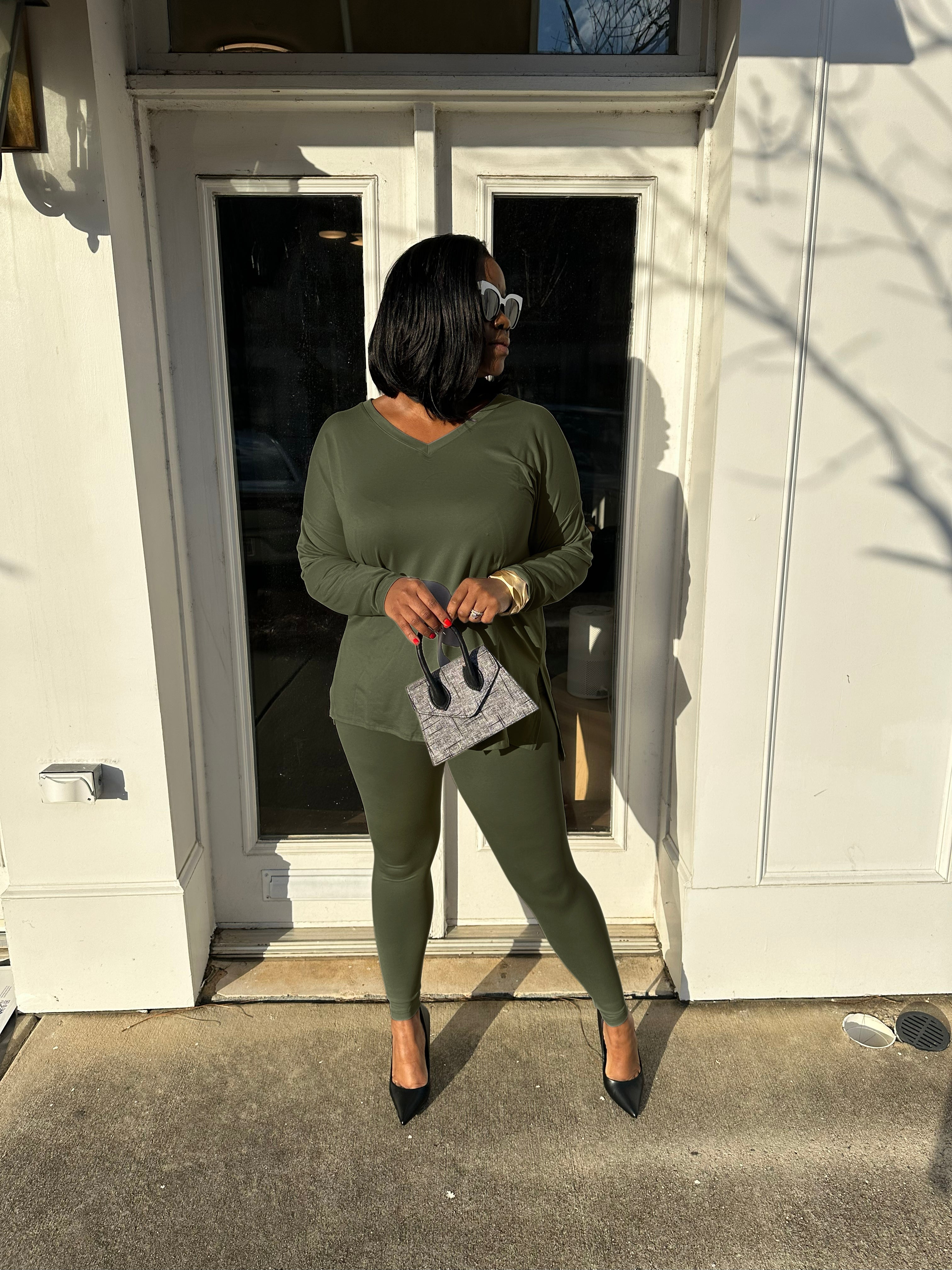 OLIVE Relaxed Fit Matching Set | Small-3X